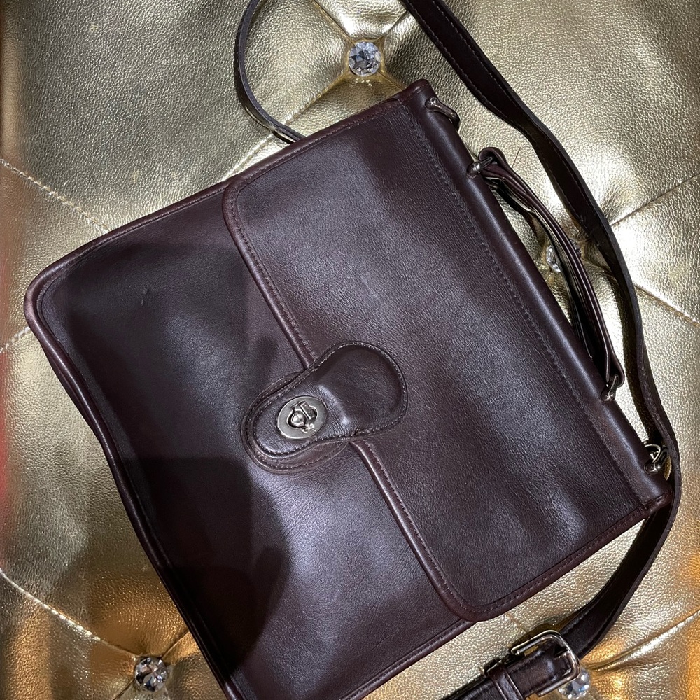 Classic Brown Leather COACH Willis 9927 Turnlock Women's Satchel and Dust Bag